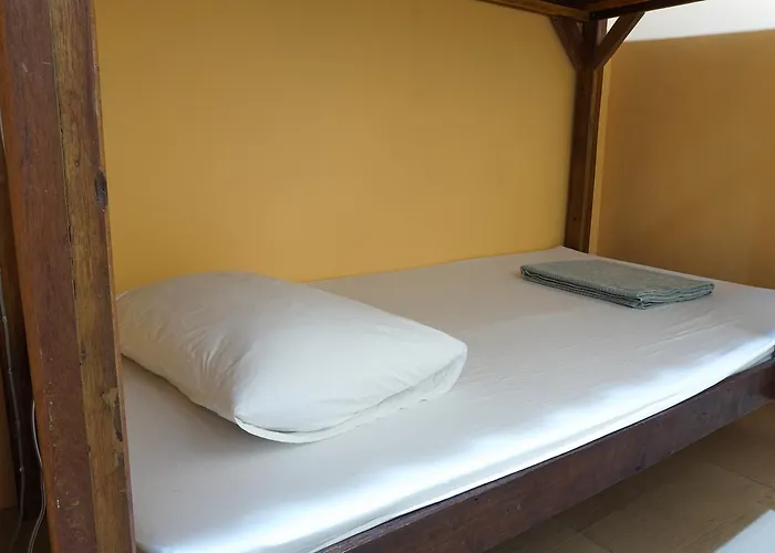 Хостел Zleep63